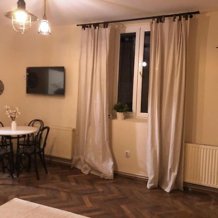 Aftar Inn Брашов Екстериор снимка