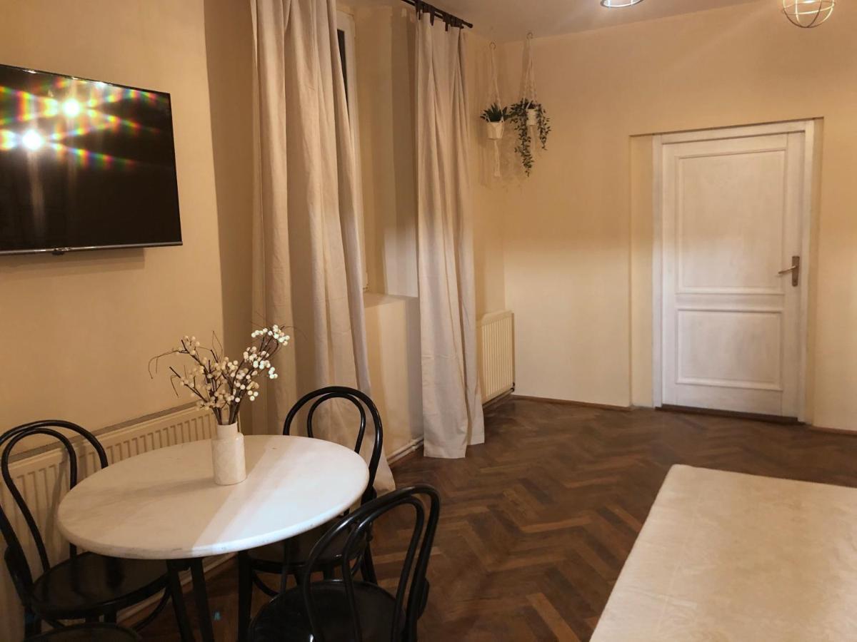 Aftar Inn Брашов Екстериор снимка
